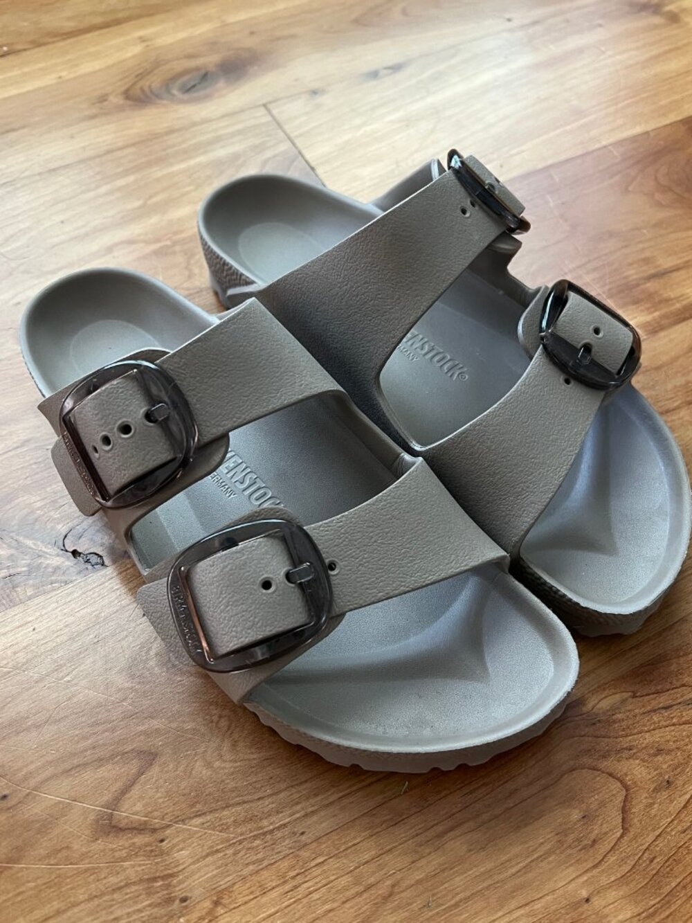 Arizona Big Buckle Eva